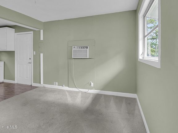 5th image of 304 N B St