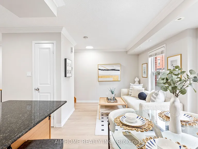 29 Frances Loring Ln #6 — Photo 9