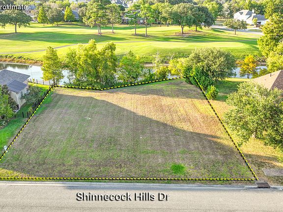 2nd image of 200 Shinnecock Hills Dr