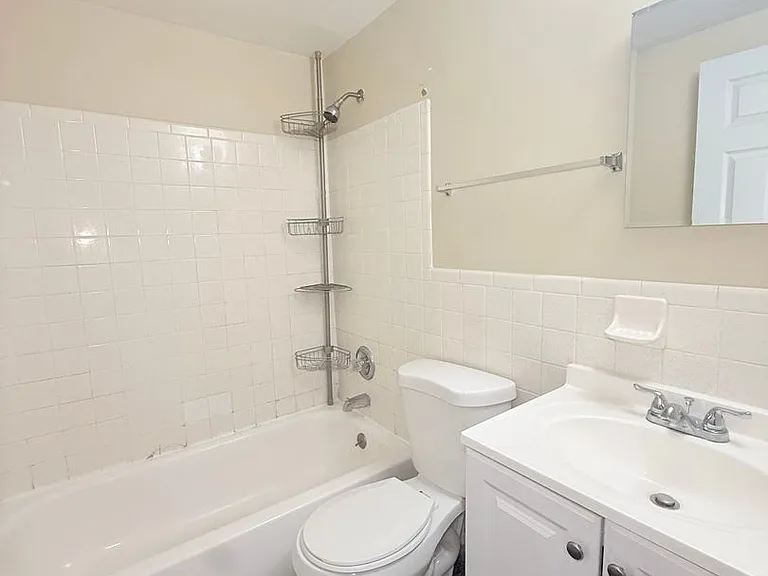 2459 Montana Ave — Photo 20