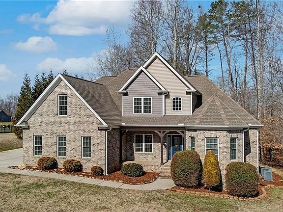 2nd image of 284 Stillwater Ln
