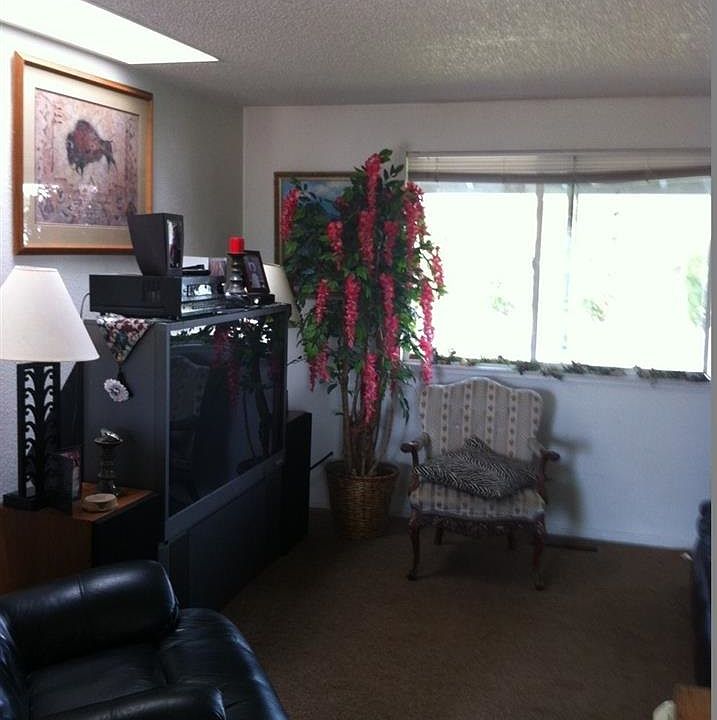 2nd image of 1429 Muir Dr
