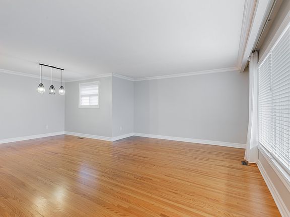 5th image of 9 Clipper Rd