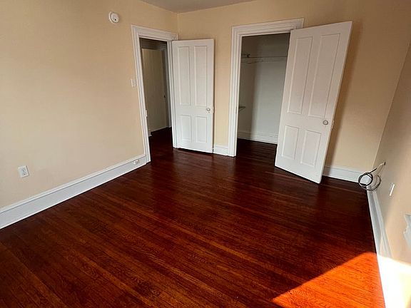 4th image of 1509 Price St
