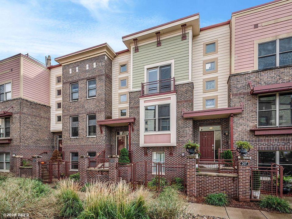 1st image of 201 Grand Ave Unit 205