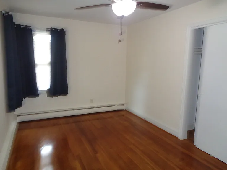 1302 Miller St — Photo 19