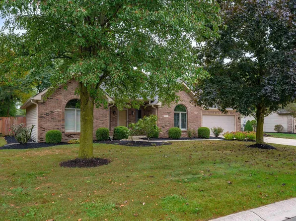 8601 Teal Dr, Yorktown, IN 47396