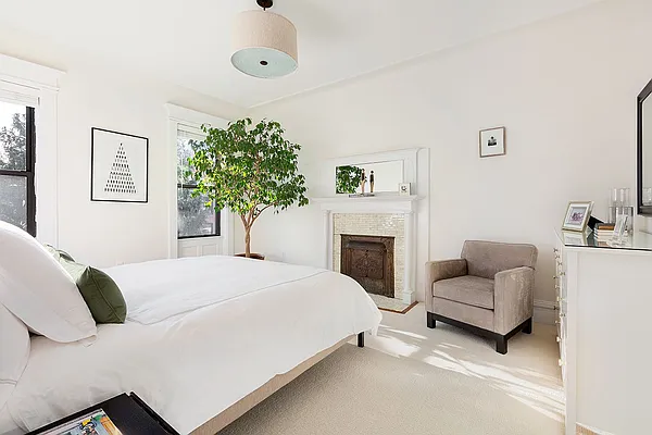 Sold by Compass | media 11