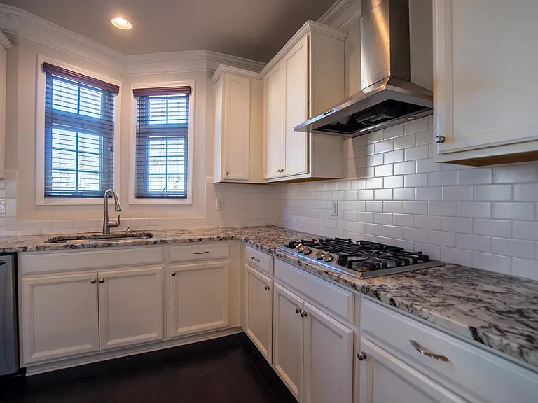 315 View Dr — Photo 17