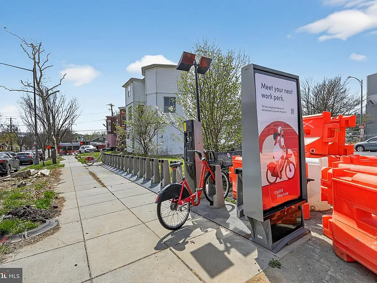 1301 Longfellow St NW #108 — Photo 18
