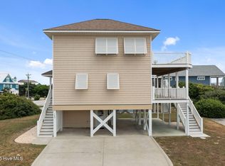 102 7th St, Emerald Isle, NC 28594