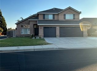 1856 Decatur Ave, Clovis, CA 93611