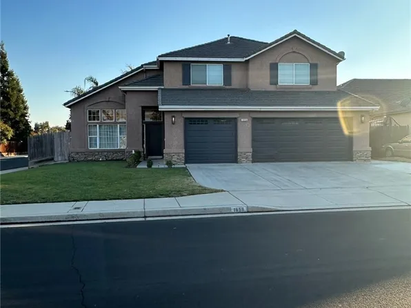 1856 Decatur Ave, Clovis, CA 93611