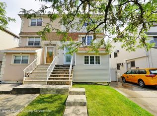 121 Ada Dr, Staten Island, NY 10314