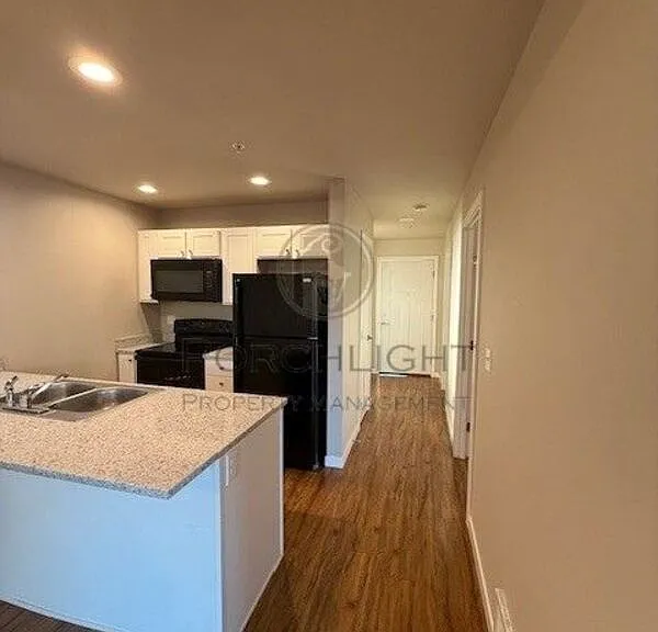 2005 Aaron Dr #101 — Photo 3