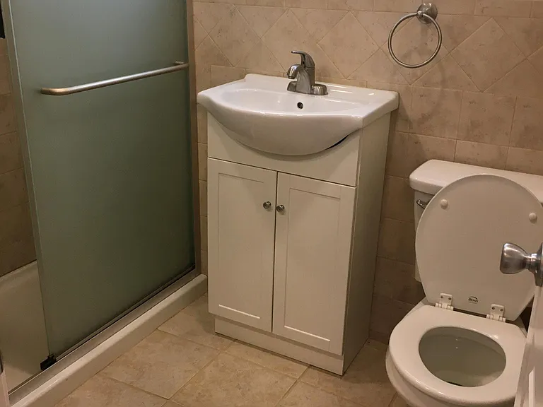 1126 Rodman St #3F — Photo 17