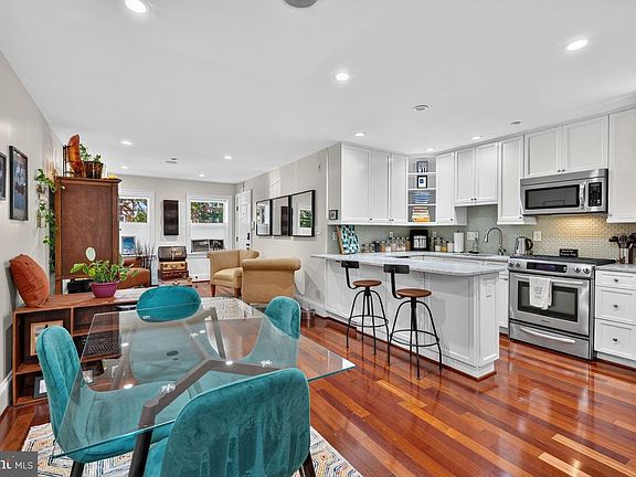 3rd image of 1427 5th St NW APT 1