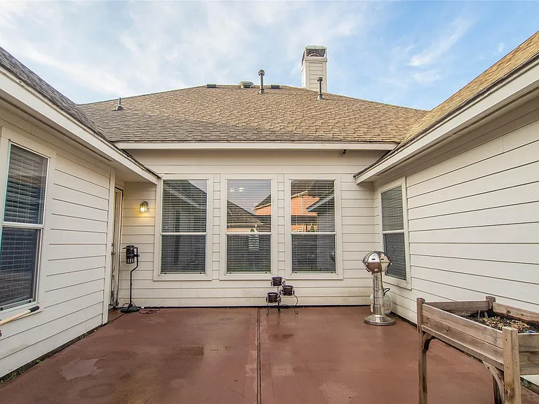 8847 Distant Woods Dr — Photo 26