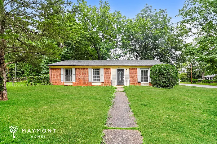 800 Milan Rd E — Photo 1
