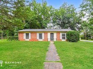 800 Milan Rd E, Charlotte, NC 28216