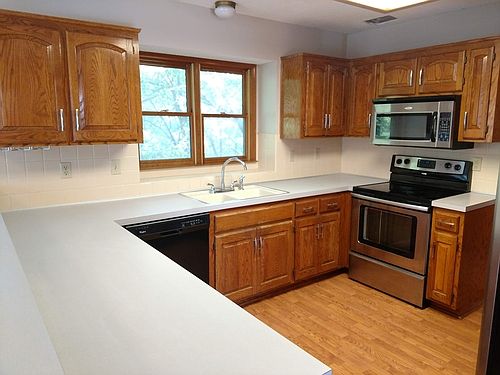 4th image of 6494 NW Valley Dr