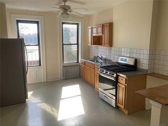 3rd image of 5730 Catalpa Ave Floor 3