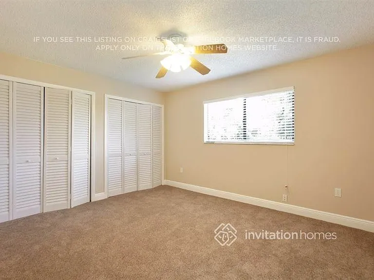 10821 NW 33rd St — Photo 11