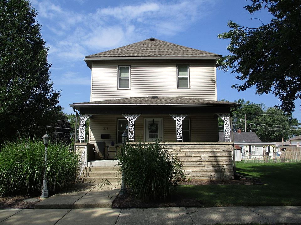 1st image of 211 N Blaine Ave