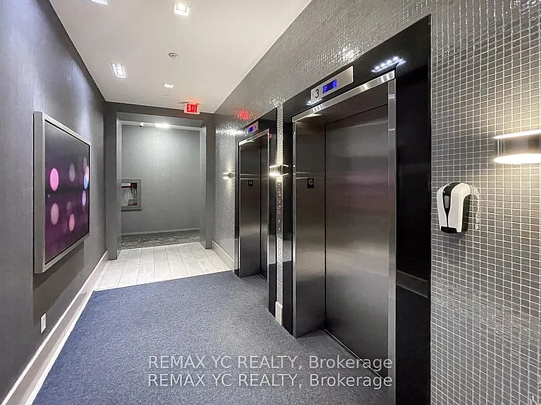 525 Adelaide St W #217 — Photo 24