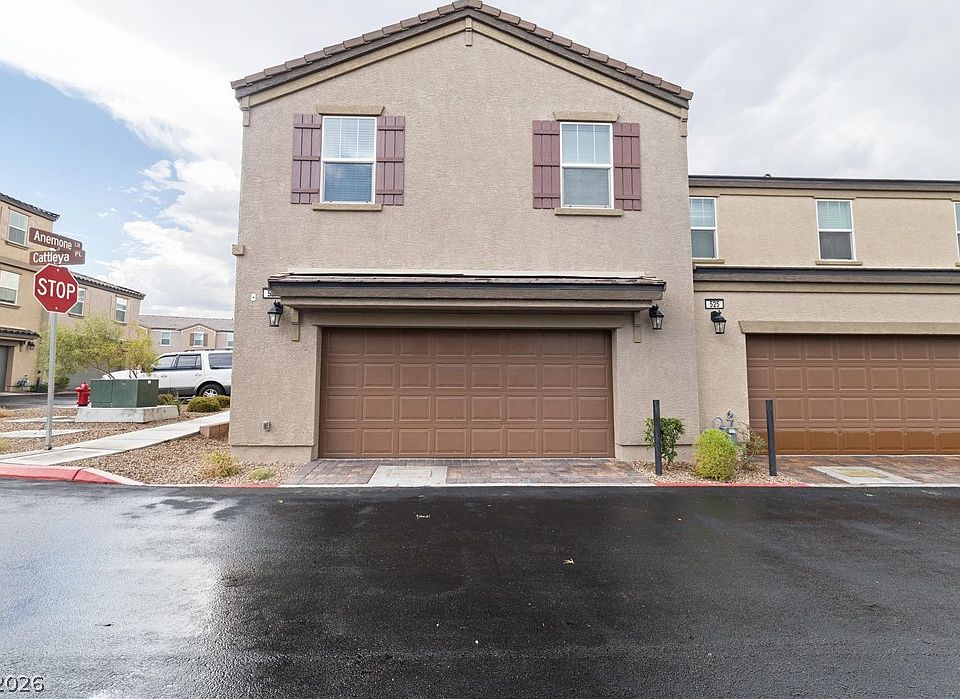 1st image of 527 Cattleya Pl