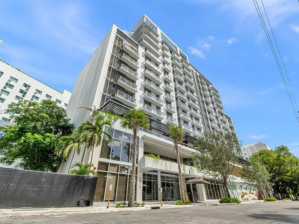 1611 SW 2nd Ave #713