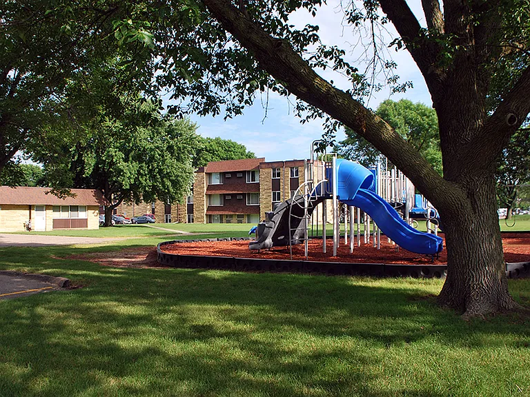 Homestead Apartments — Photo 3