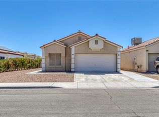 1213 Star Meadow Dr, North Las Vegas, NV 89030