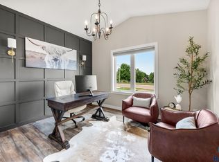 7009 E Sierra Trl, Sioux Falls, SD 57110