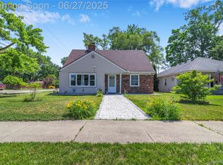 3901 Westpoint St, Dearborn Heights, MI 48125