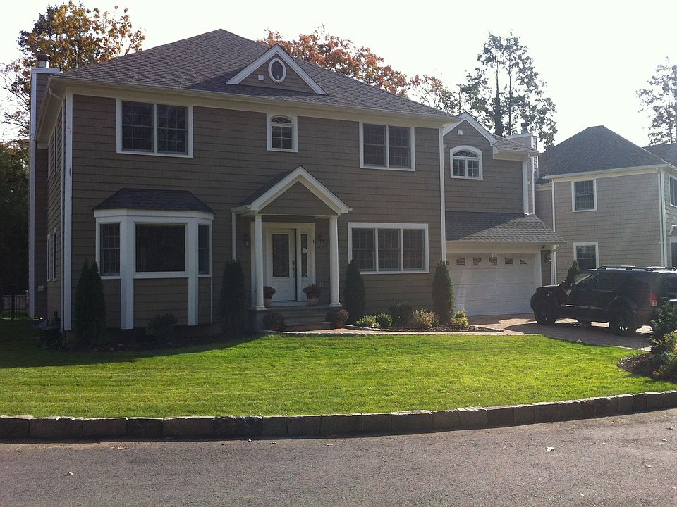 1st image of 4 Varela Ln