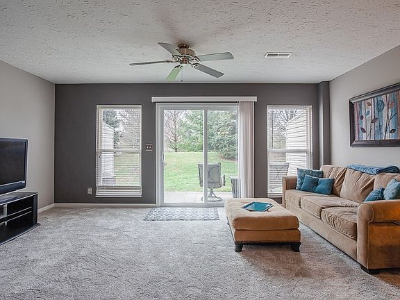 2nd image of 8577 Commons Ct