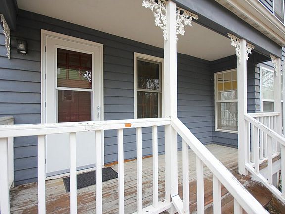 Side Porch (South)