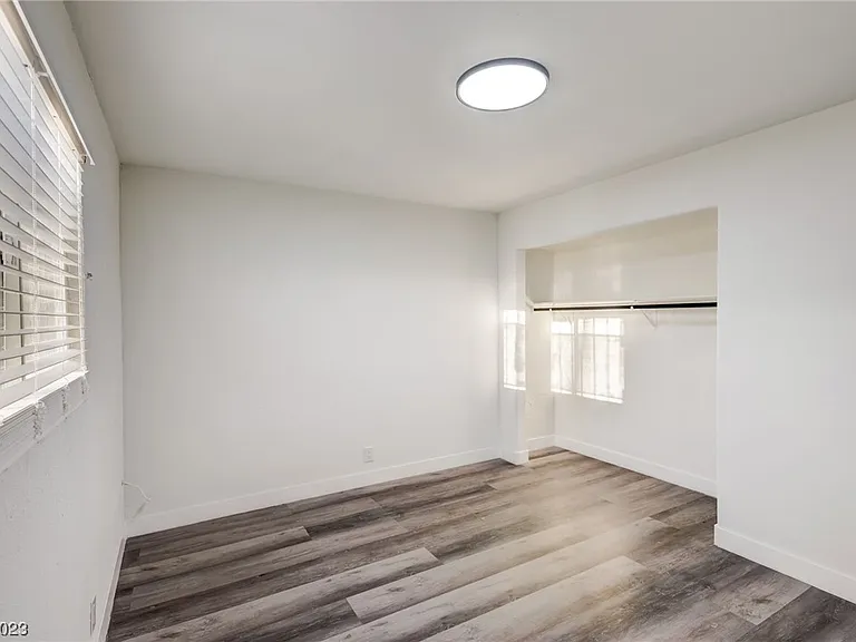 1922 Fairfield Ave #102 — Photo 15