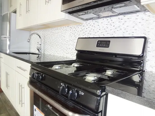 Rented by Bohemia Realty Group | media 8