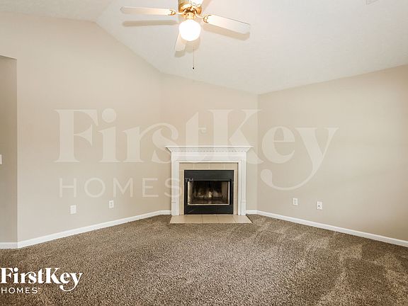 4th image of 9522 Sleepy Hollow Ln