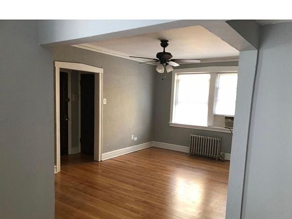 3rd image of 3317 N Karlov Ave APT 2E