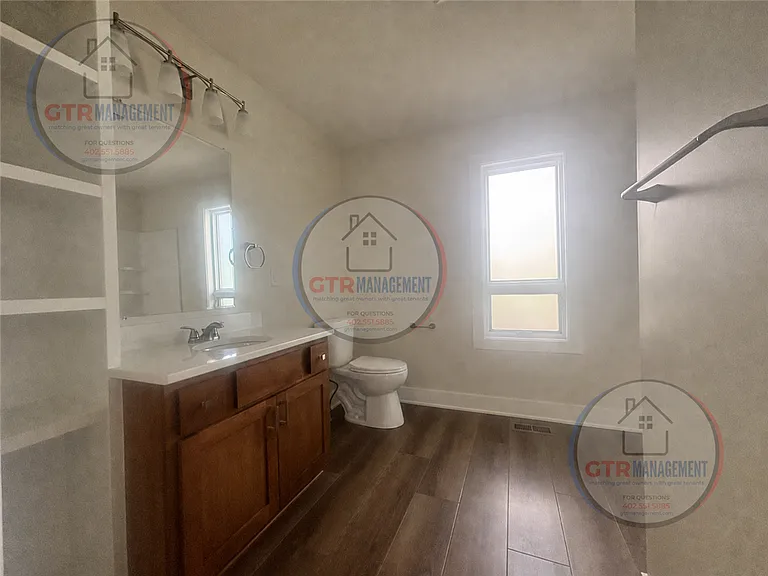 1918 N 28th St — Photo 7