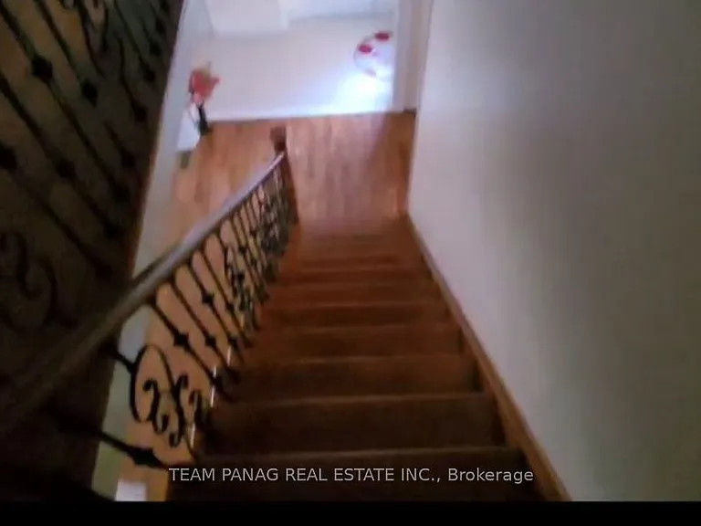 12 Jeremy Pl #UPPER — Photo 9