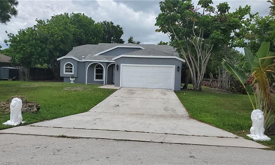 1st image of 919 SW 36th St