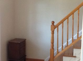 35 Saddle Ln, Cherry Hill, NJ 08002