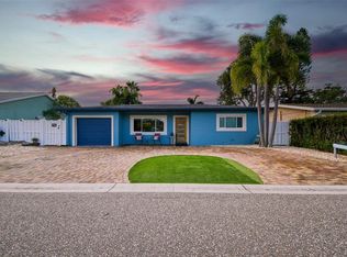 229 174th Ave E, Redington Shores, FL 33708