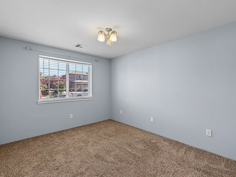 1016 Birmingham St — Photo 22