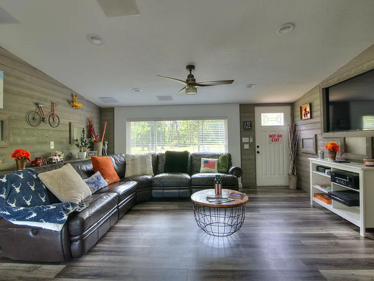 107 Deer Run Dr — Photo 17