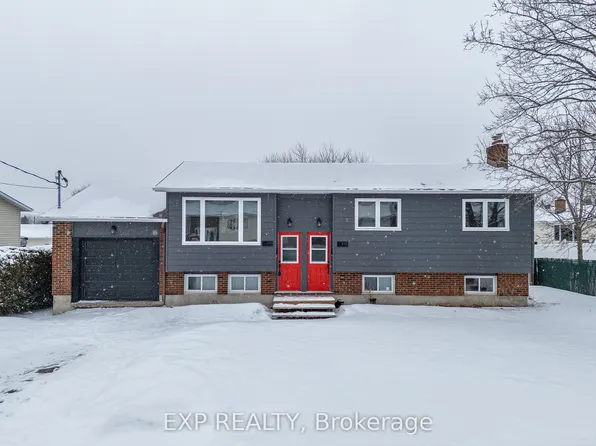 990 Saint Jacques St, Clarence Rockland, ON K4K 1C1